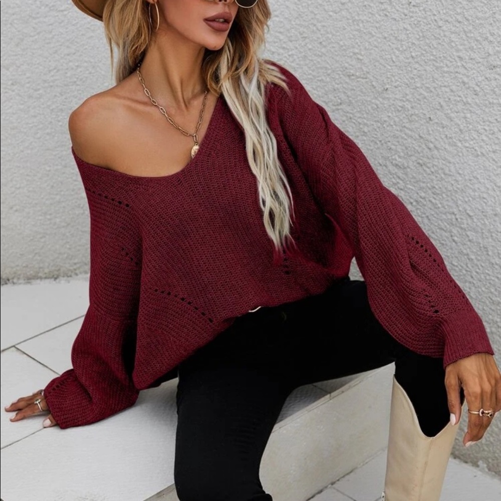 Gray knit V neck sweater - Picture 14 of 16